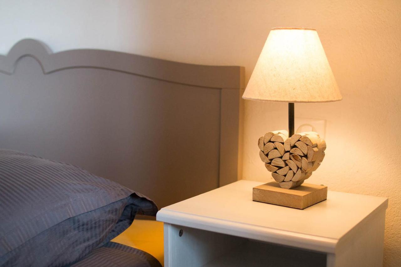 Mas De La Rivoire B&B Villevieille Kültér fotó