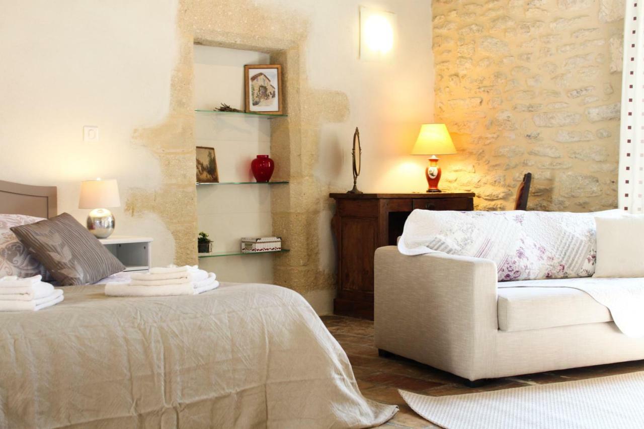 Mas De La Rivoire B&B Villevieille Kültér fotó