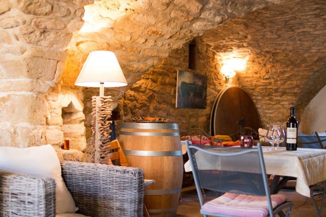 Mas De La Rivoire B&B Villevieille Kültér fotó