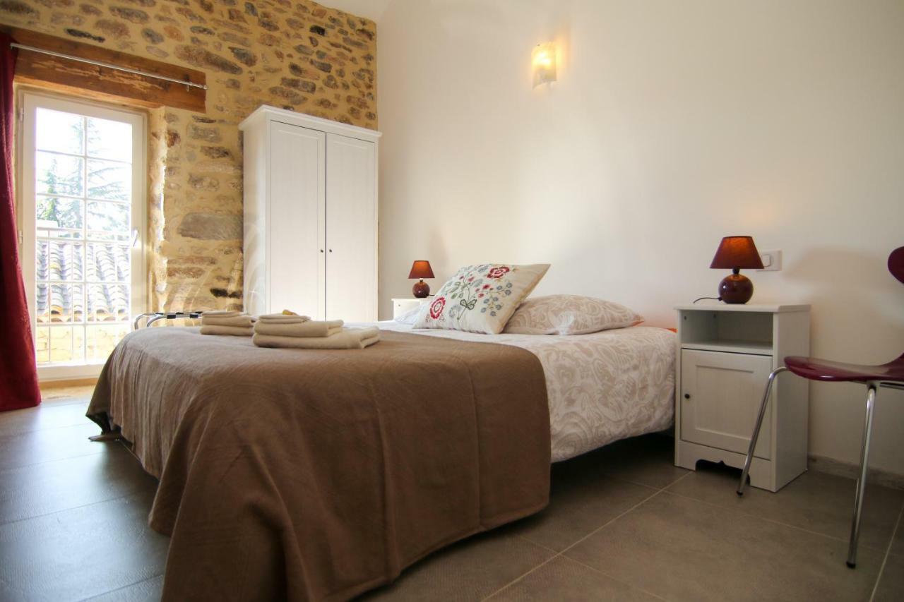 Mas De La Rivoire B&B Villevieille Kültér fotó