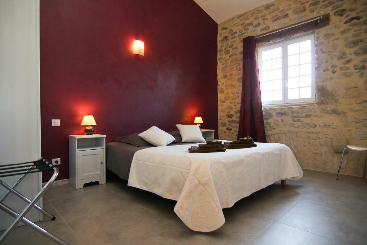 Mas De La Rivoire B&B Villevieille Kültér fotó
