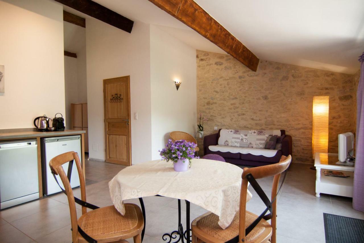 Mas De La Rivoire B&B Villevieille Kültér fotó